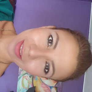 Meet your Posher, Iris